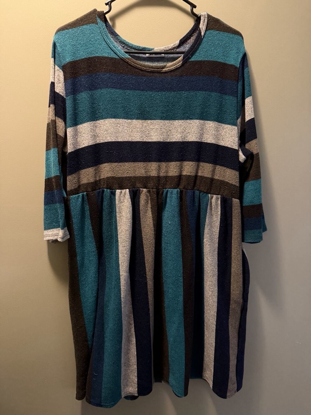 Egy California Women Multicolor Round Neck Long Sleeve Knee Length Dress Size XL